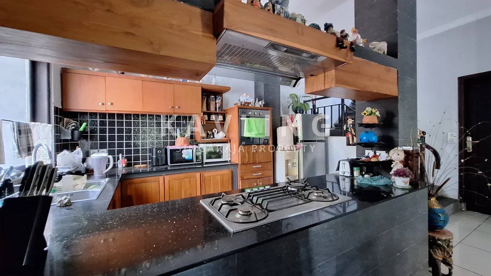 Rumah Villa 3 Lantai Dekat Pantai Lovina - 4