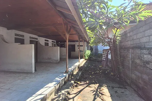 Dijual Tanah Bonus Bangunan Kost di Baktiseraga - 4