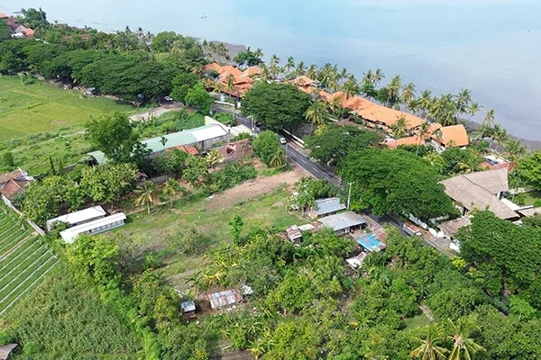 Dijual Tanah Pinggir Jalan di Kawasan Hotel Lovina - 4